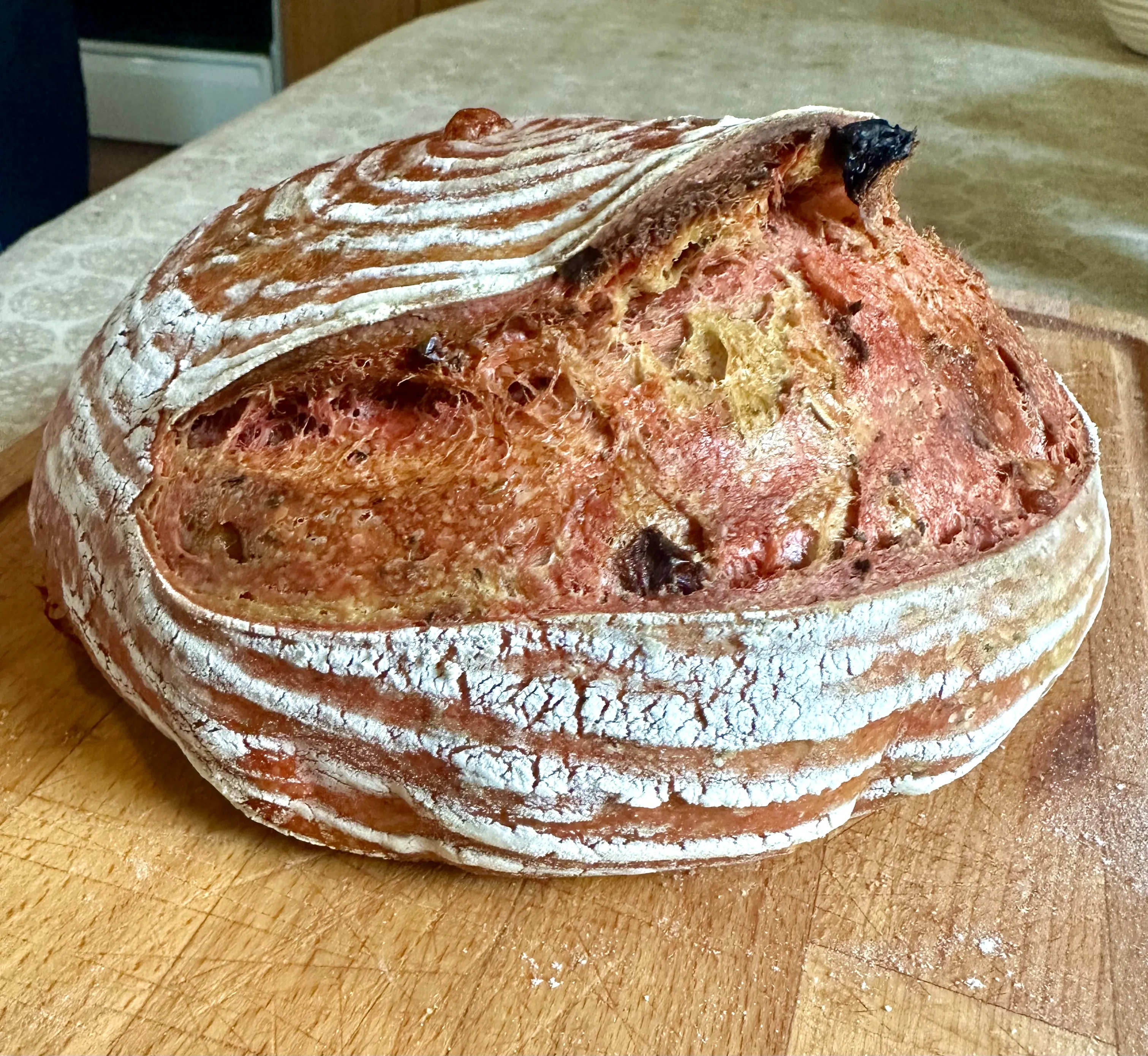 Sundried Tomatoes and Cheddar Sourdough